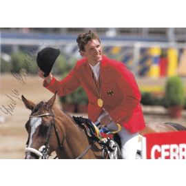 Autogramm Reiten | Ludger BEERBAUM | 1992 (Jubelszene Color Pikeur) OS-Gold