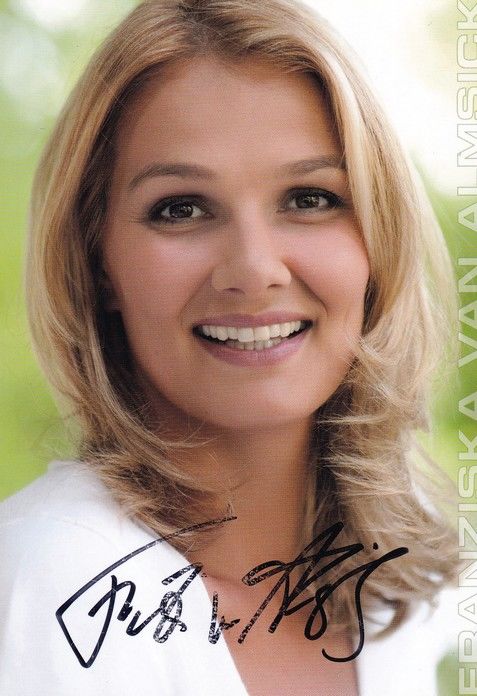 Autogramm Schwimmen | Franziska VAN ALMSICK | 2010er (Portrait Color) OS-Silber