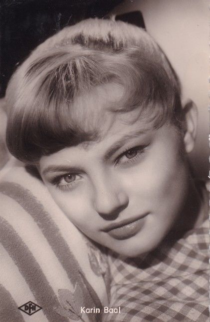 Filmpostkarte | Karin BAAL | 1957 "Der Müde Theodor" (Kolibri 2505)