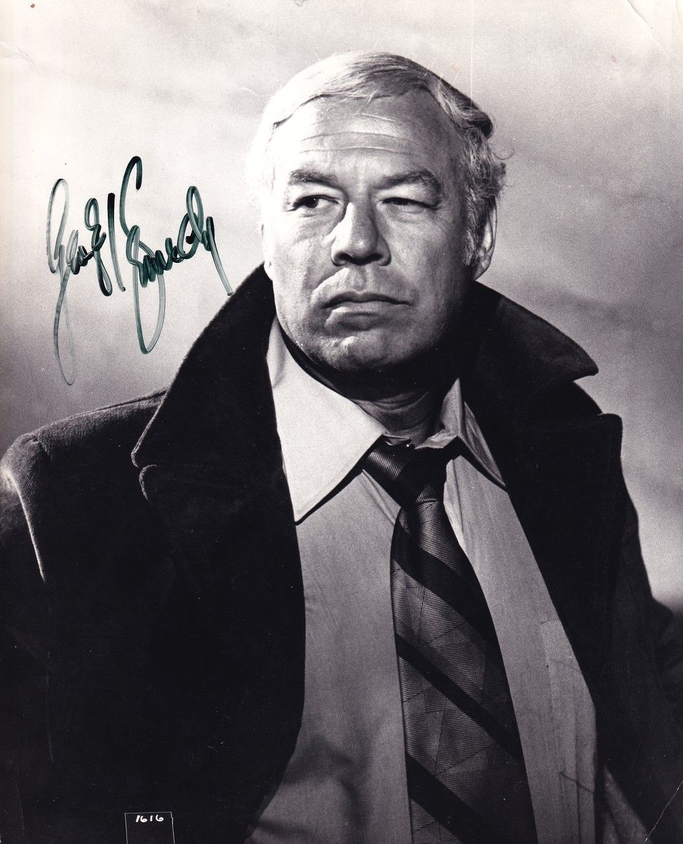 Autogramm Film (USA) | George KENNEDY | 1973 Foto "Lost Horizon" (Portrait SW XL)