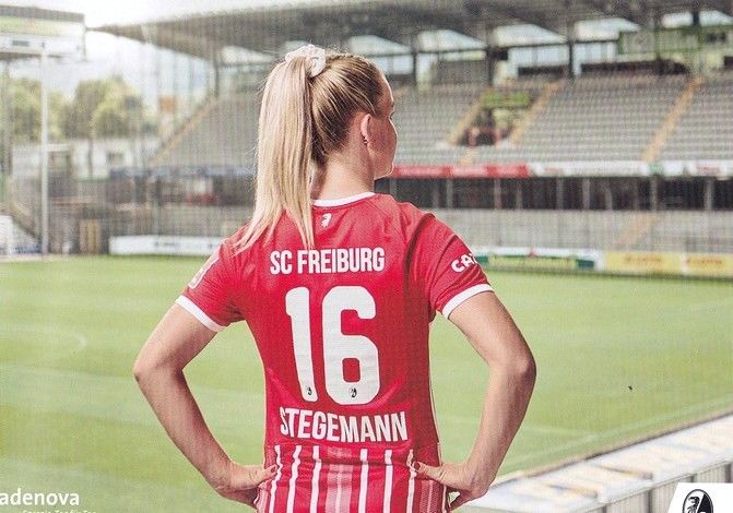 Autogramm Fussball (D) | SC Freiburg | 2022 | Greta STEGEMANN