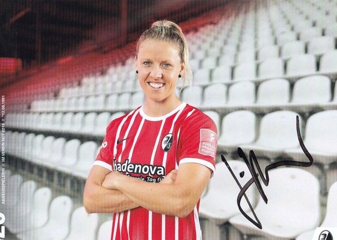 Autogramm Fussball (D) | SC Freiburg | 2022 | Jana VOJTEKOVA