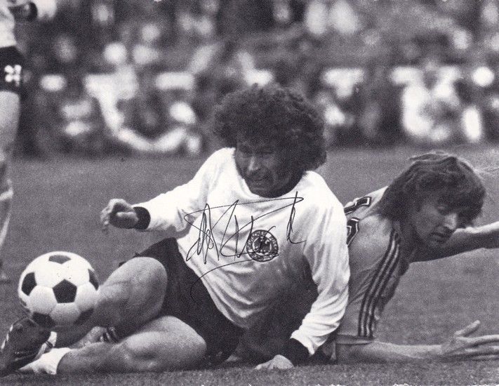 Autogramm Fussball | DFB | 1980er | Paul BREITNER (Spielszene SW)