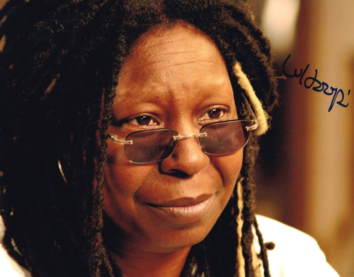 Autogramm Film (USA) | Whoopi GOLDBERG | 2010er Foto (Portrait Color XL)