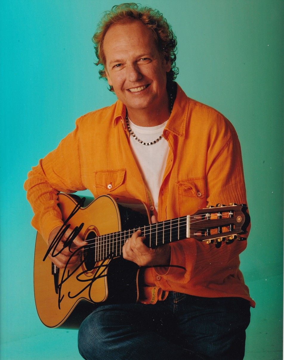 Autogramm Gitarre (USA) | Lee RITENOUR | 2010er Foto (Portrait Color XL)