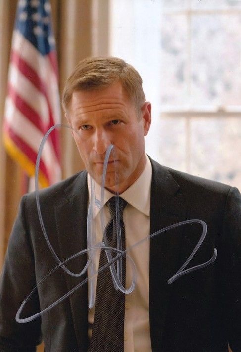 Autogramm Film (USA) | Aaron ECKHART | 2016 Foto "London Has Fallen" (Portrait Color XM)