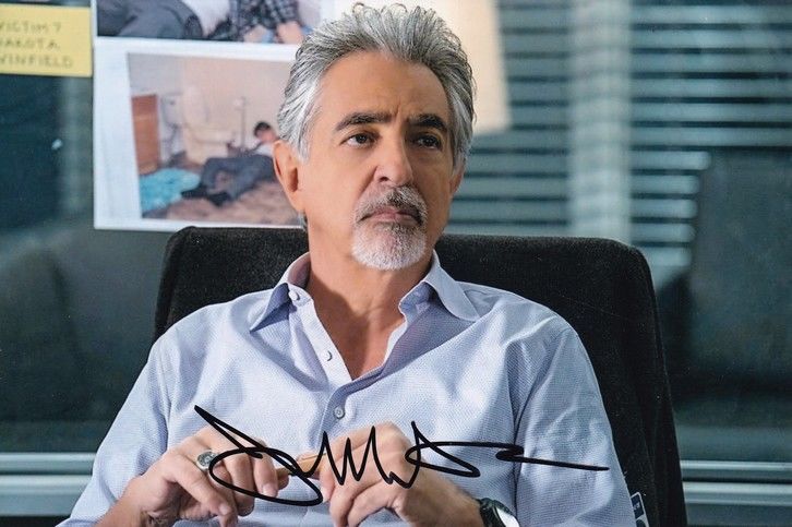 Autogramm Film (USA) | Joe MANTEGNA | 2018 Foto "Criminal Minds"