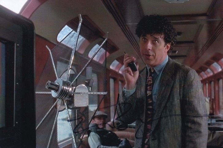 Autogramm Film (USA) | Eric BOGOSIAN | 1995 Foto (Filmszene Color XM)  "Alarmstufe Rot 2"