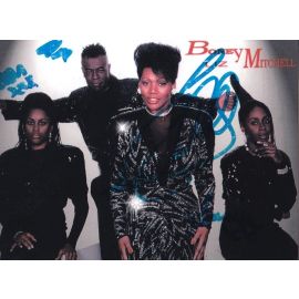 Autogramme Pop (UK) | BONEY M. | 1970er (Portrait Color)