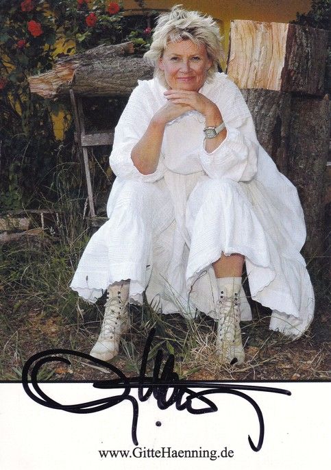 Autogramm Schlager | Gitte HAENNING | 2000er (Portrait Color)