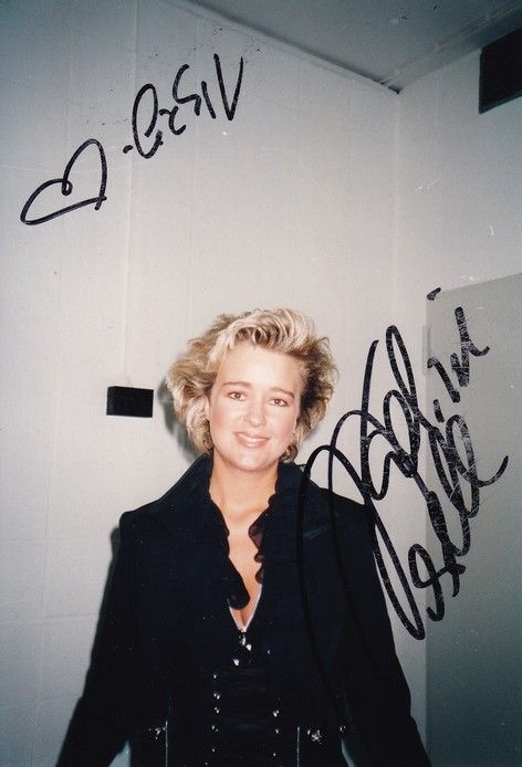 Autogramm Schlager | Nadine NORELL | 1990er Foto (Portrait Color)