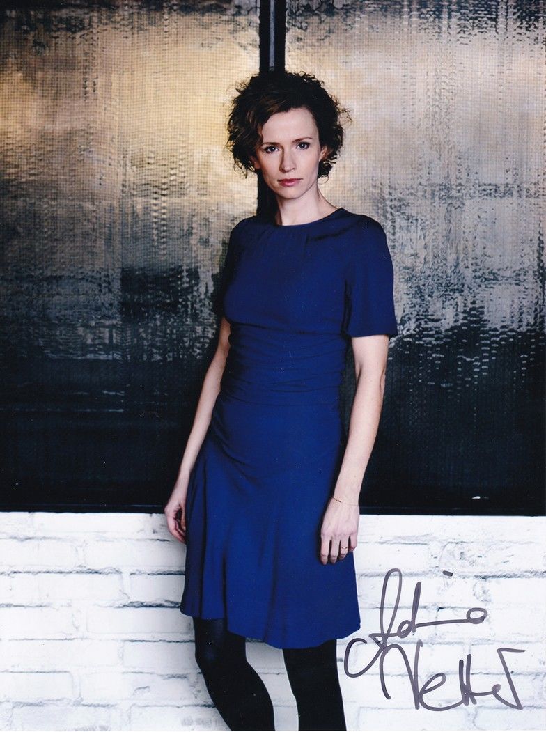 Autogramm Schauspieler | Adina VETTER | 2010er Foto (Portrait Color XL)