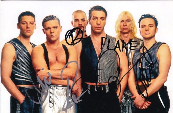 Autogramme Rock | RAMMSTEIN | 1997 Foto (Gruppenbild Color) + 6 AG