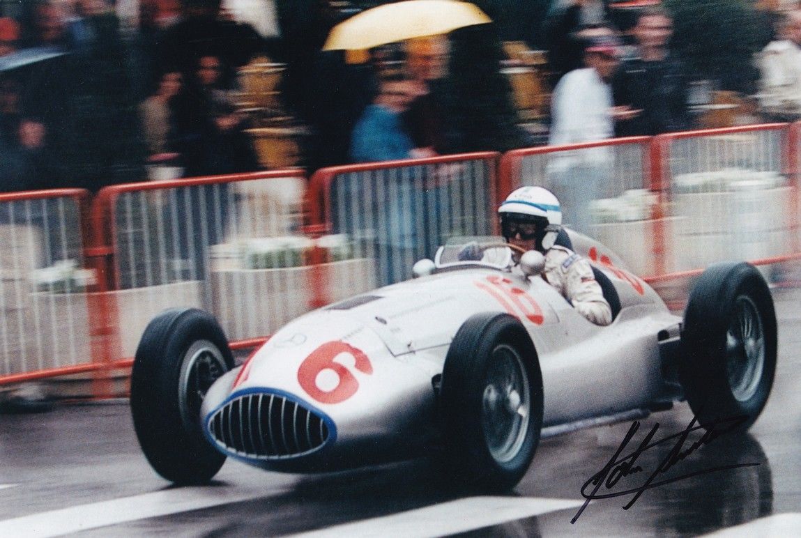 Autogramm Formel 1 | John SURTEES | 1960er Foto (Rennszene Mercedes W165) XL