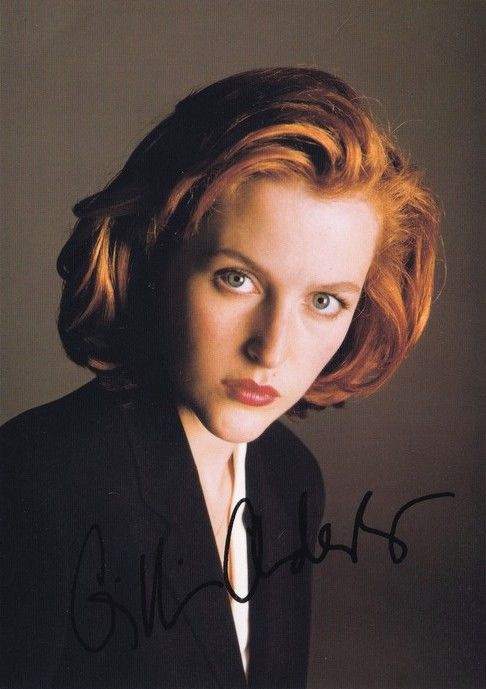 Autogramm Film (USA) | Gillian ANDERSON | 1990er Druck (Portrait Color) X-Files