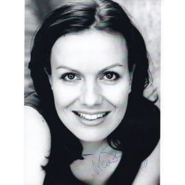 Autogramm Schauspieler | Kerstin HEILES | 2010er Foto (Portrait SW XM)
