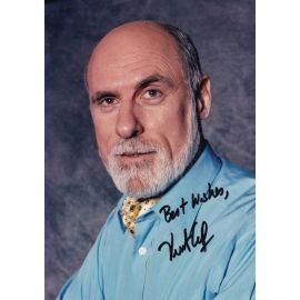 Autogramm Wissenschaft (USA) | Vinton G. CERF | 1990er Foto (Portrait Color) Vater des Internet