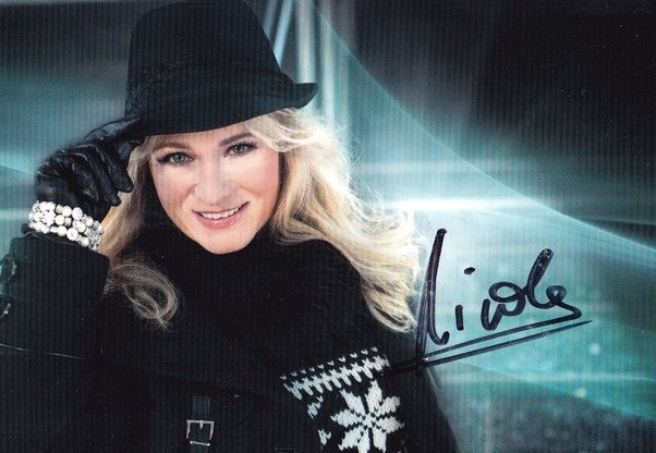 Autogramm Schlager | NICOLE | 2012 "Jetzt Komm Ich" TOUR (Portrait Color Sony)