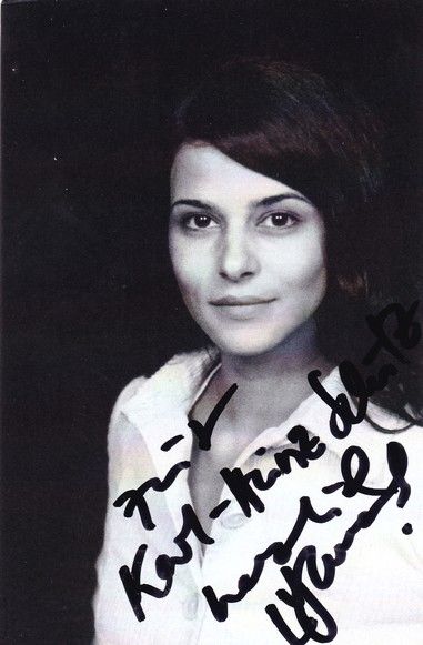 Autogramm Schauspieler | Lale YAVAS | 2000er Foto (Portrait SW)