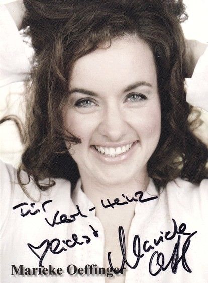 Autogramm Schauspieler | Marieke OEFFINGER | 2010er (Portrait Color) 2