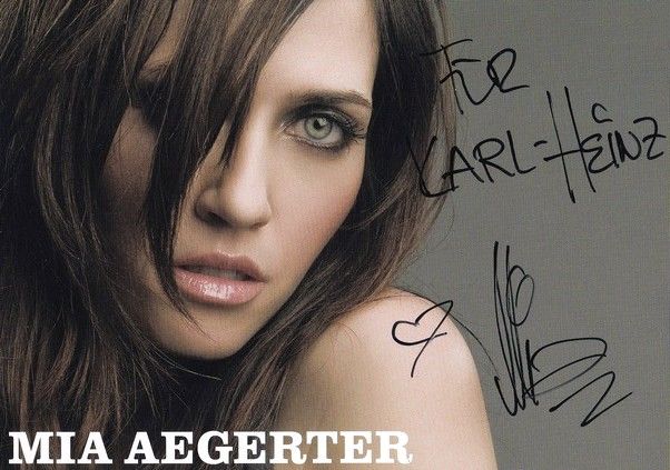 Autogramm Pop | Mia AEGERTER | 2009 "Chopf Oder Buuch"