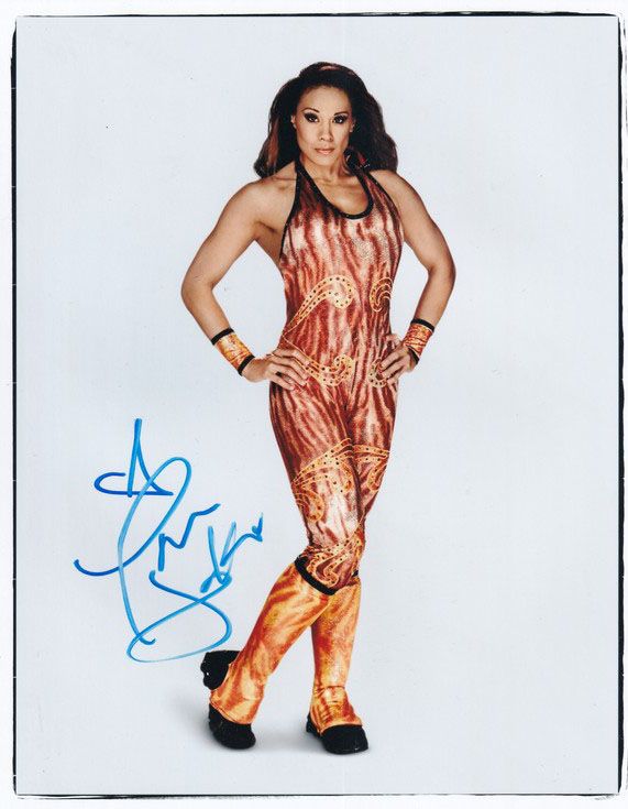 Autogramm Wrestling | TAMINA | 2010er Foto (Portrait Color XL)