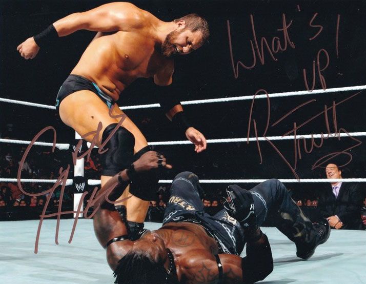 Autogramme Wrestling | Curtis AXEL + R-TRUTH | 2013 Foto (Kampfszene Color XL) RAW