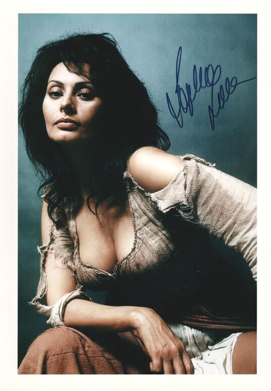 Autogramm Film (IT) | Sophia LOREN | 1972 Foto (Portrait Color XL) SEXY "La Mancha"