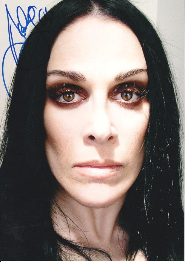 Autogramm Gothic (USA) | Diamanda GALAS | 2000er Foto (Portrait Color XL)