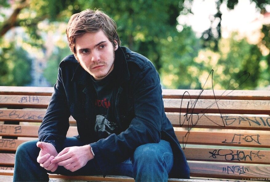 Autogramm Film | Daniel BRÜHL | 2004 Foto (Portrait Color XL) "Fette Jahre"
