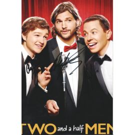Autogramme Film (USA) | TWO AND A HALF MEN (Cryer Jones Kutcher) | 2011 Foto (Portrait Color XL)