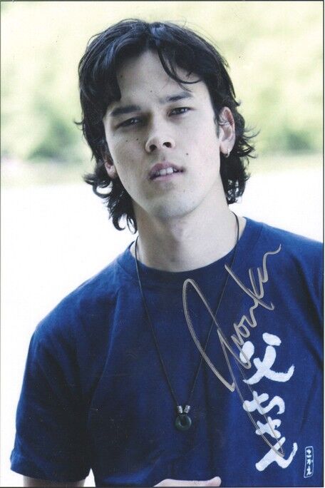 Autogramm Pop (USA) | Justin NOZUKA | 2000er Foto (Portrait Color XL)