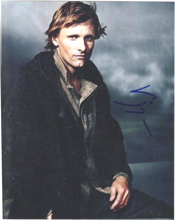 Autogramm Film (USA) | Viggo MORTENSEN | 2000er Foto (Portrait Color XL)