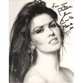 Autogramm Film (UK) | Caroline MUNRO | 1980er (Portrait SW XL) Ballard _