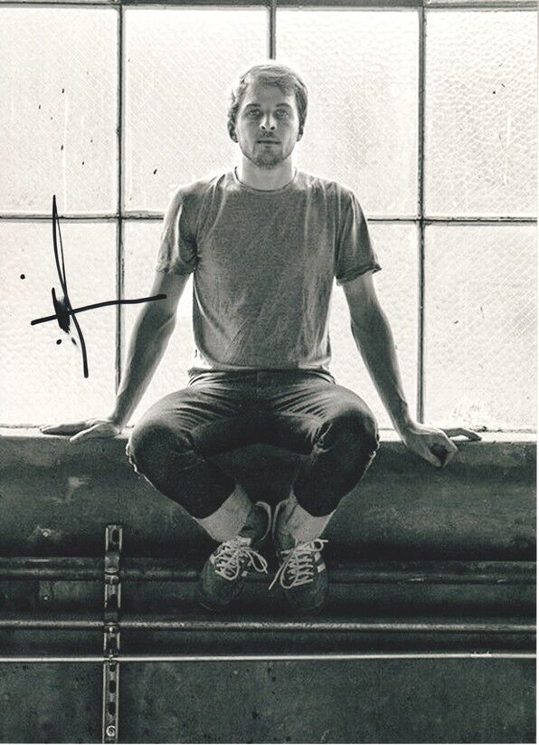 Autogramm Piano | Nils FRAHM | 2015 Foto (Portrait SW XL) Piano Day
