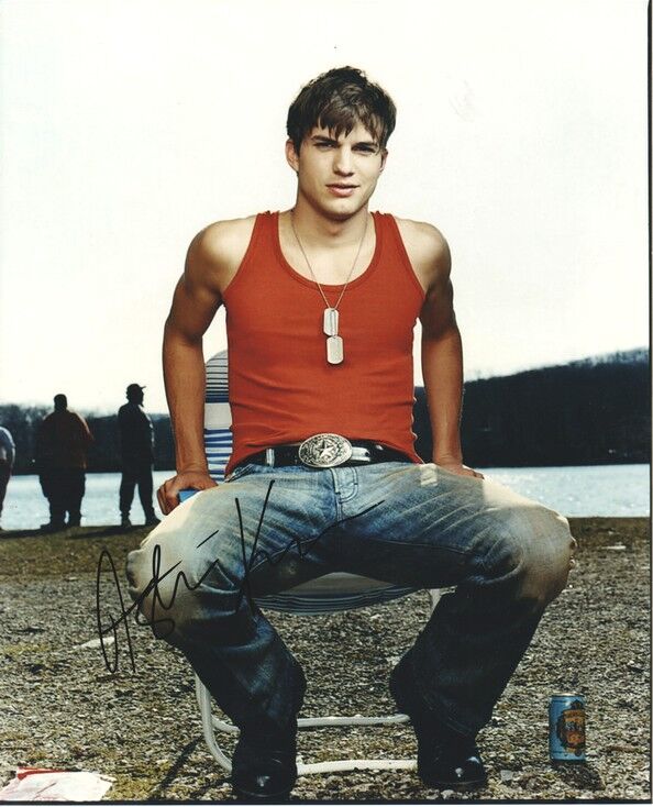 Autogramm Film (USA) | Ashton KUTCHER | 2000er Foto (Portrait Color XL) 1