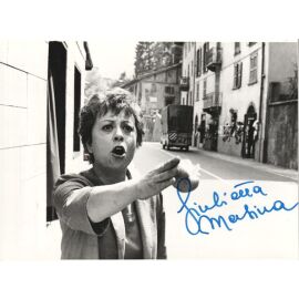 Autogramm Film (IT) | Giulietta MASINA | 1965 Foto (Portrait SW XM) "Julia + Geister"