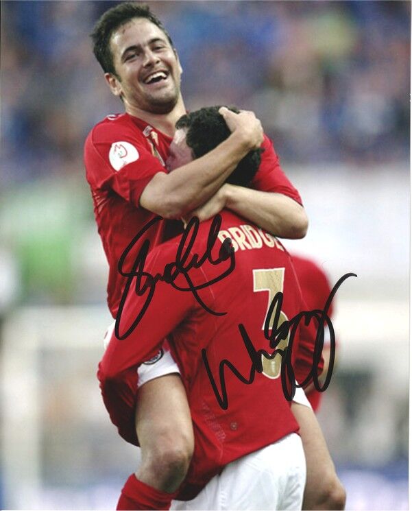 Autogramme Fussball | England | 2000er Foto | Joe COLE + Wayne BRIDGE (Jubelszene Color XL)