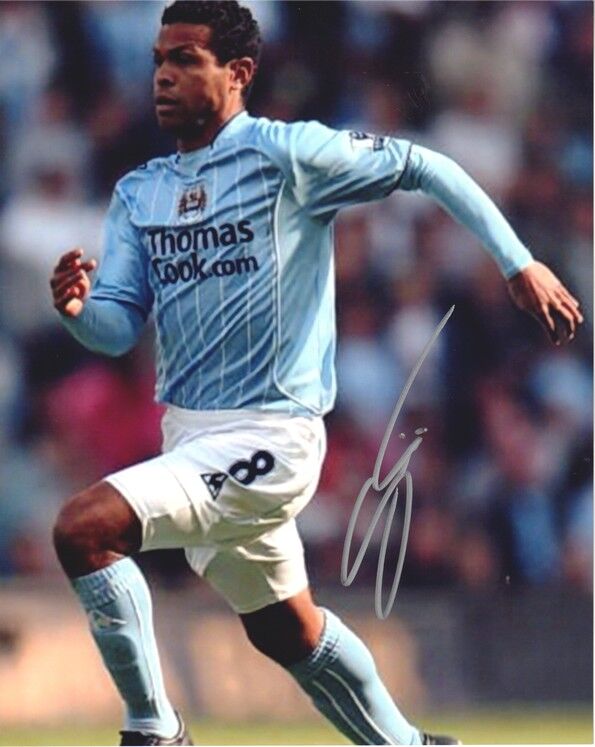 Autogramm Fussball | Manchester City | 2000er Foto | GEOVANNI (Spielszene Color XL) 2