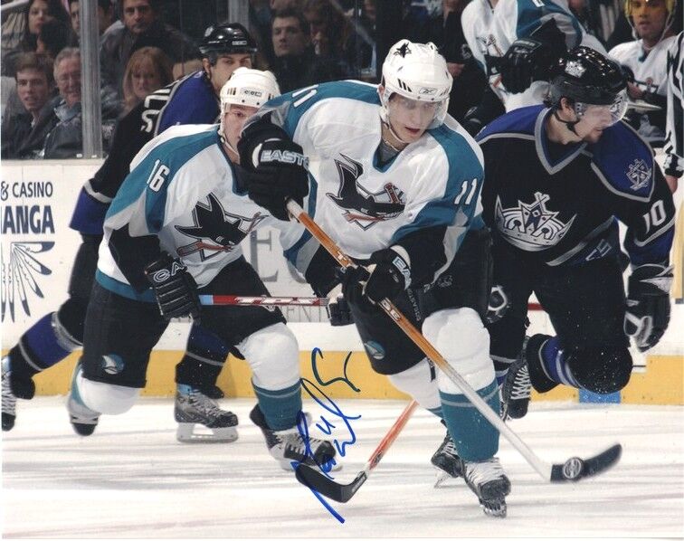 Autogramm Eishockey | USA | San Jose | Marcel GOC | 2000er Foto (Spielszene Color XL) 3
