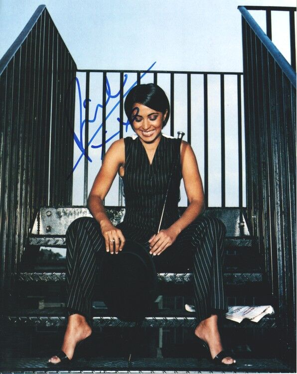 Autogramm Film (UK) | Parminder NAGRA | 2004 Foto (Portrait Color XL) Jane
