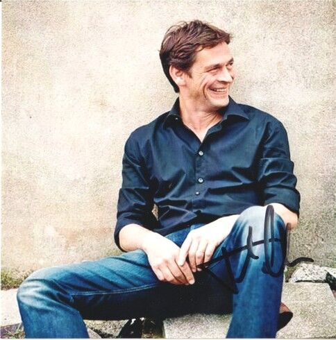 Autogramm Schauspieler | Tom MIKULLA | 2010er Foto (Portrait Color XM)