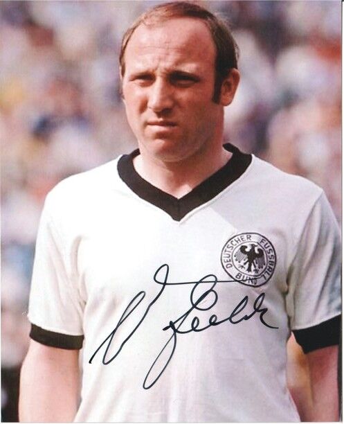 Autogramm Fussball | DFB | 1970 WM Foto | Uwe SEELER (Portrait Color XM) England