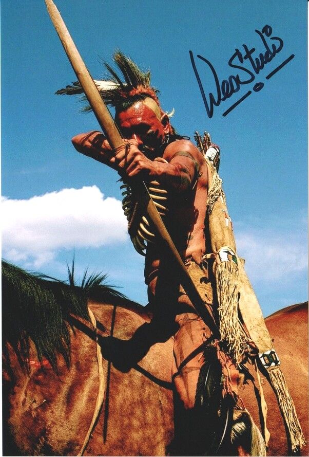 Autogramm Film (USA) | Wes STUDI | 1990 Foto (Portrait Color XM) "Dances With Wolves"